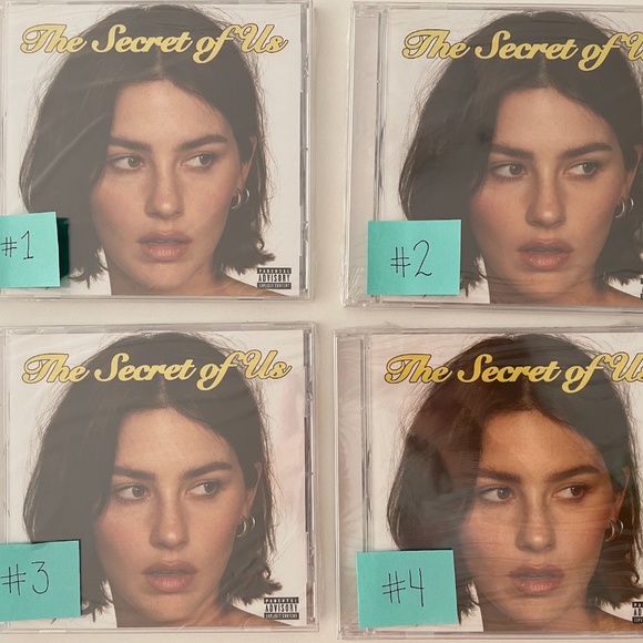 BRAND NEW SIGNED Gracie Abrams "The Secret of Us" CD - Picture 2 of 2